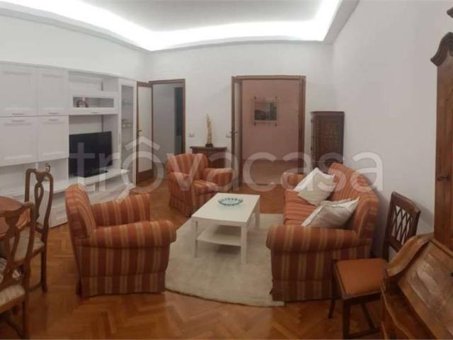 Affittasi appartamento a Roma, EUR