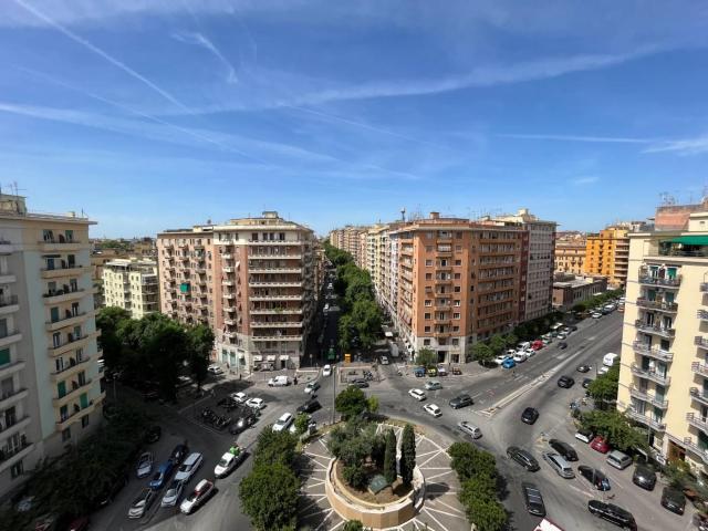Affittasi Appartamento, AD. BOLOGNA PROVINCE. 110 MQ TRILOCALE LUMINOSO RISTR Annunci Roma, Zona Bologna Rif.643871