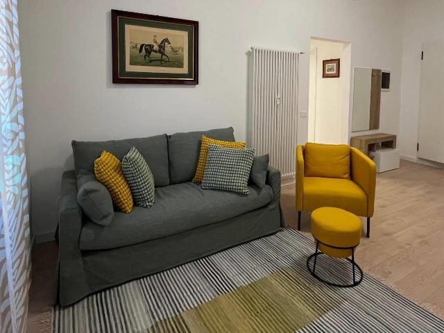 Affittasi Appartamento, Ad. Via Carlo Poma delizioso bilocale ristrutturato Annunci Roma Roma Rif.630670