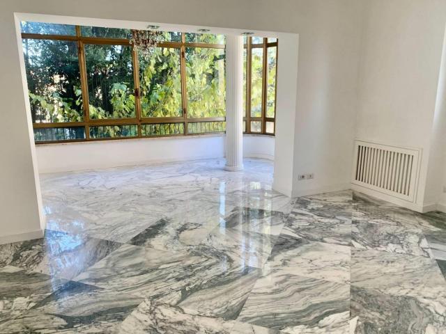 Affittasi Appartamento, AFFACCIO SU VILLA ELIA 2 LETTO 2 BAGNI, C+B DI SERVIZIO, POS Annunci Roma Roma Rif.70497