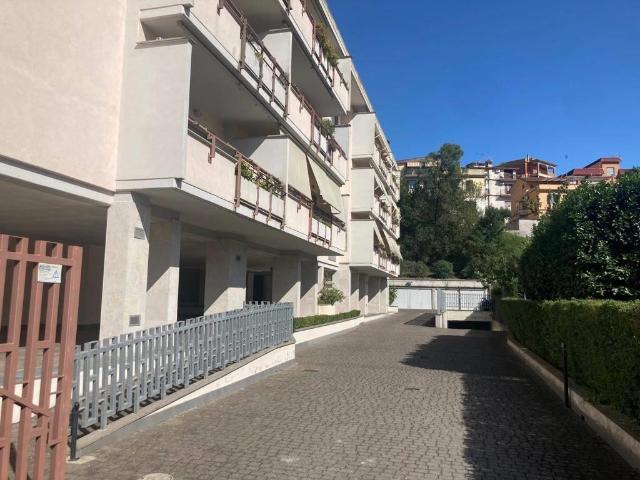 Affittasi Appartamento, AFFITTASI A PRIMA PORTA SOLO PER NON RESIDENTI A ROMA Annunci Roma, Zona Prima Porta Rif.646450