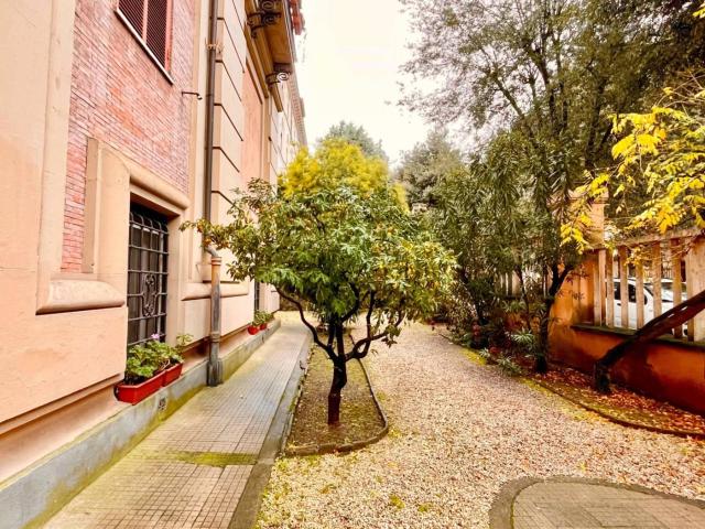 Affittasi Appartamento, Alessadnro Torlonia Bilocale ristrutturato Annunci Roma, Zona Bologna Rif.637948