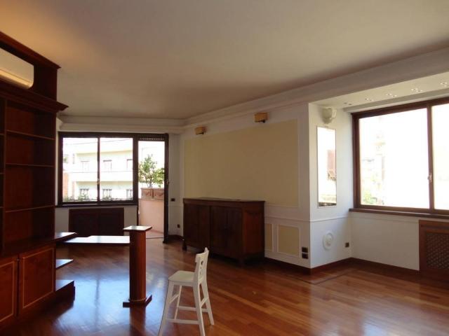 Affittasi Appartamento, Appartamento via dei Monti Parioli, Roma Annunci Roma Roma Rif.74756