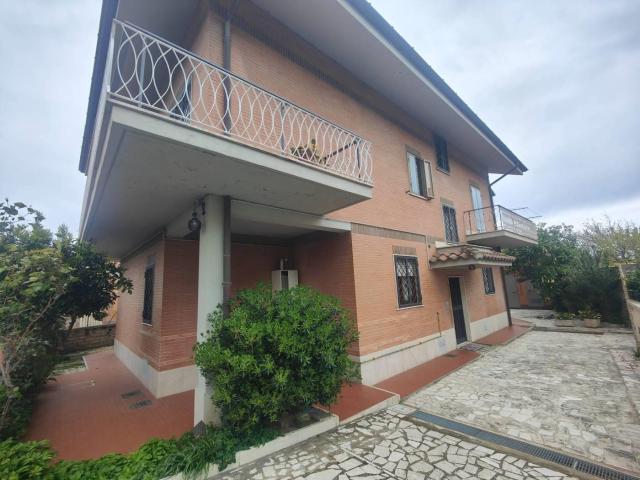 Affittasi Appartamento, Appartamento bilocale Annunci Roma, Frazione La Storta Rif.635699