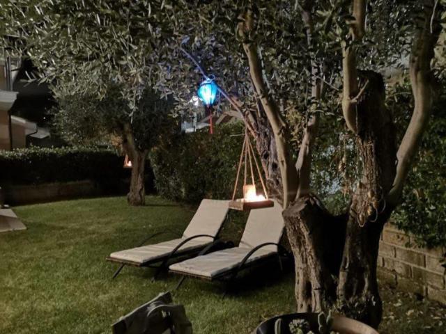 Affittasi Appartamento, Appartamento con giardino Annunci Trevignano Romano Roma Rif.647843