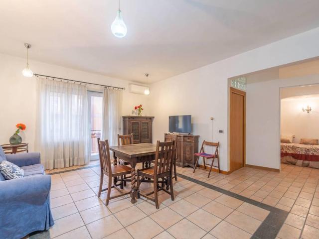 Affittasi Appartamento, Appartamento in affitto a due passi dalla metro Jonio Annunci Roma Roma Rif.646642