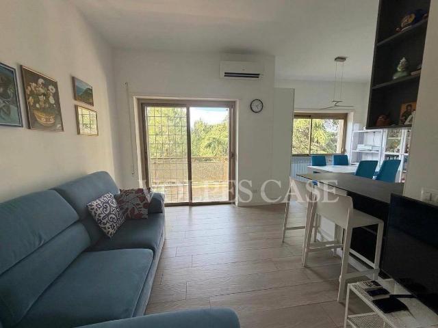Affittasi Appartamento, Appartamento in affitto a Roma, Mostacciano Annunci Roma, Zona Mostacciano Rif.649793