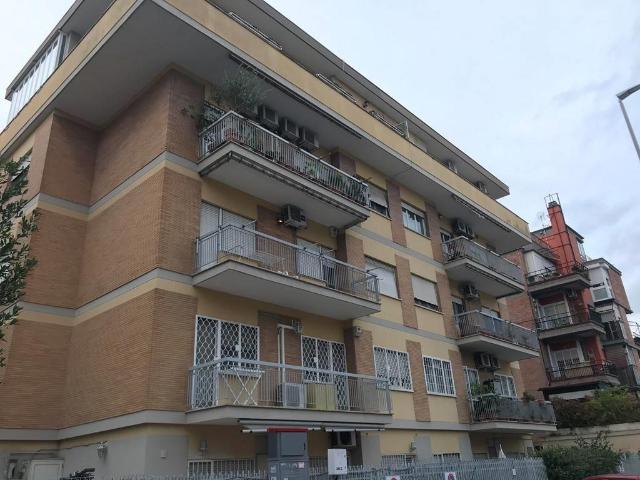 Affittasi Appartamento, APPARTAMENTO IN AFFITTO VIA DI BRAVETTA Annunci Roma Roma Rif.35385