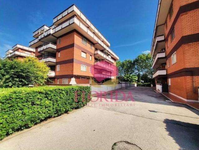 Affittasi Appartamento, Appartamento in locazione TRANSITORIA Annunci Pomezia Roma Rif.632660
