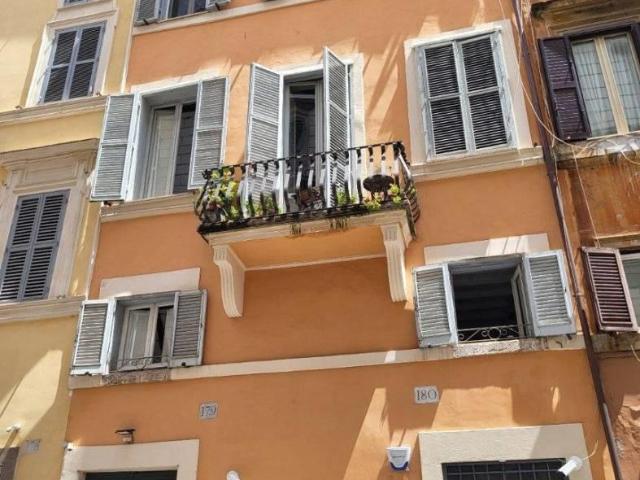 Affittasi Appartamento, APPARTAMENTO PREGIO VIA GIULIA, AFFITTO, ROMA Annunci Roma Roma Rif.634543