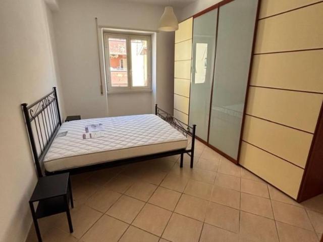 Affittasi Appartamento, Bilocale ottimo stato, quinto piano, Furio Camillo, Roma Annunci Roma Roma Rif.635994