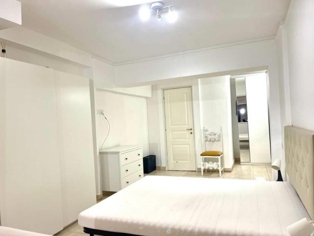 Affittasi Appartamento, BILOCALE ARREDATO CON BALCONE LIBERO DAL PRIMO APRILE Annunci Roma Roma Rif.646338