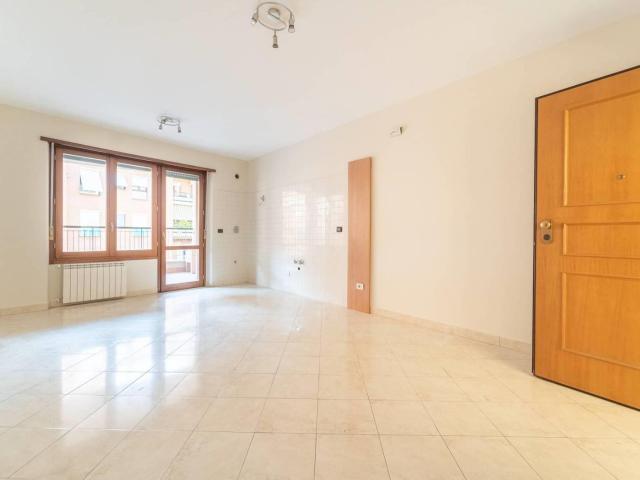 Affittasi Appartamento, BILOCALE CON TERRAZZO E BOX ALBANO LAZIALE Annunci Albano Laziale Roma Rif.642213
