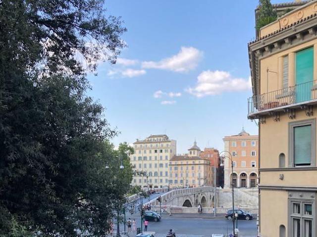 Affittasi Appartamento, Bilocale piazza Trilussa, Roma Annunci Roma, Zona Trastevere Rif.4612