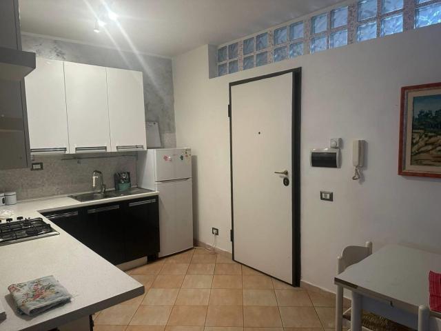 Affittasi Appartamento, Bilocale ristrutturato con balcone Annunci Sant'Angelo Romano Roma Rif.633468