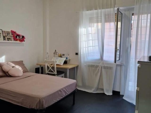 Affittasi Appartamento, CAMERA CON BAGNO PRIVATO PER STUDENTESSA Annunci Roma, Zona Torrevecchia Rif.629138