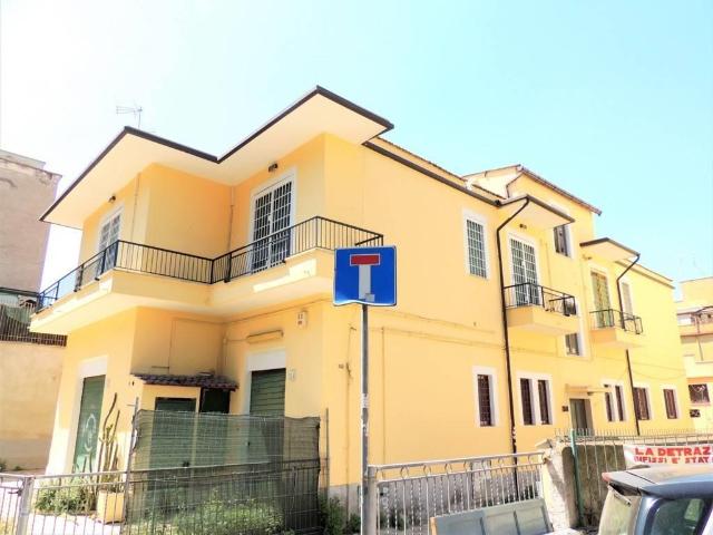 Affittasi Appartamento, CAMERA IN AFFITTO ZONA ALESSANDRINO Annunci Roma Roma Rif.629831