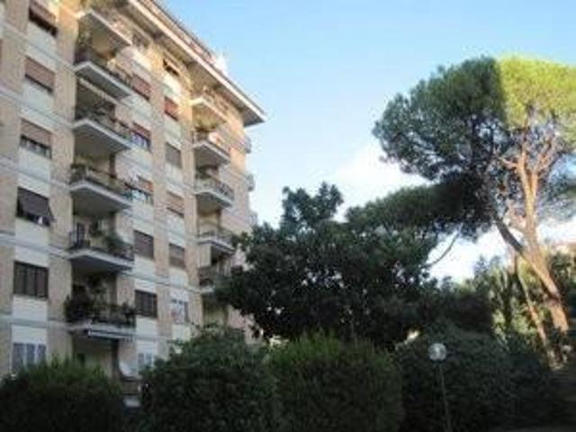 Affittasi Appartamento, EUR SERAFICO VIA LILIO Annunci Roma Roma Rif.628565