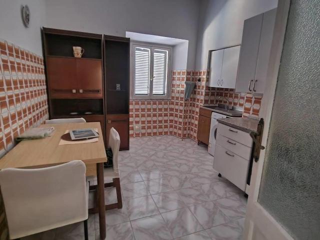 Affittasi Appartamento, Frascati centro Annunci Frascati Roma Rif.640580