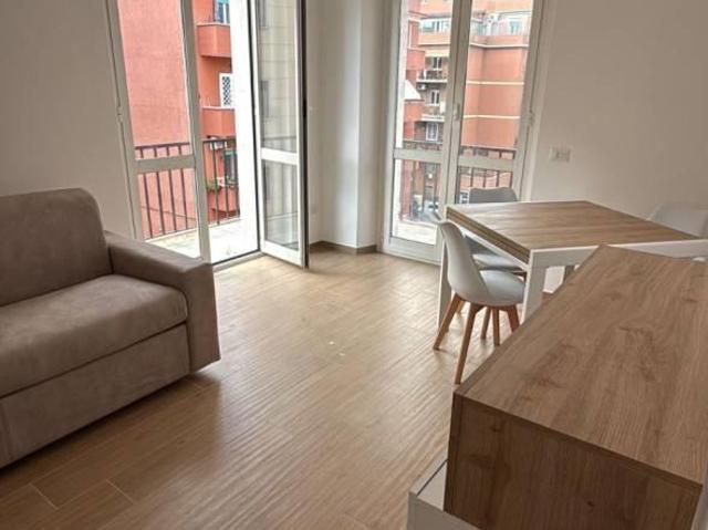 Affittasi Appartamento, Gianicolense appartamento ristrutturato 4 piano arredato. Annunci Roma Roma Rif.626354
