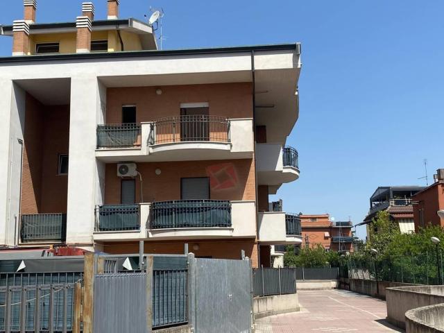 Affittasi Appartamento, GRAZIOSO BILOCALE NUOVO ARREDATO TORRE ANGELA METRO C Annunci Roma, Zona Torre Angela Rif.644007