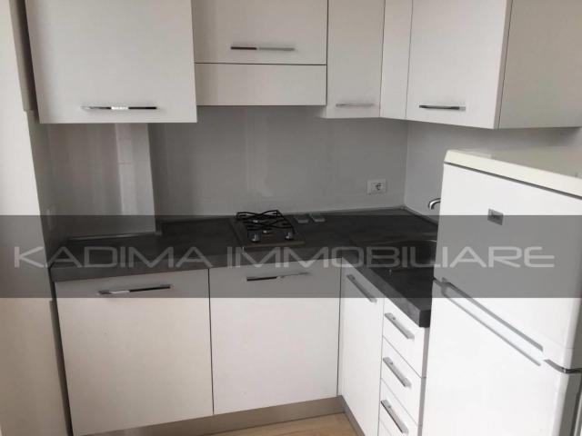 Affittasi Appartamento, LUMINOSO APPARTAMENTO NELLE VICINANZE DI PIAZZA RE DI ROMA Annunci Roma, Zona Re di Roma Rif.53337