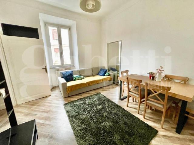 Affittasi Appartamento, Luminoso appartamento ristrutturato e arredato Annunci Roma Roma Rif.631360