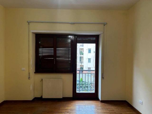 Affittasi Appartamento, Largo Trionfale adiacente ristrutturato bicamere e camerino, Annunci Roma Roma Rif.628255