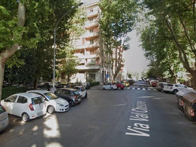 Affittasi Appartamento, LIBIA SINGOLA con BALCONE Annunci Roma, Zona Città Giardino Rif.616304