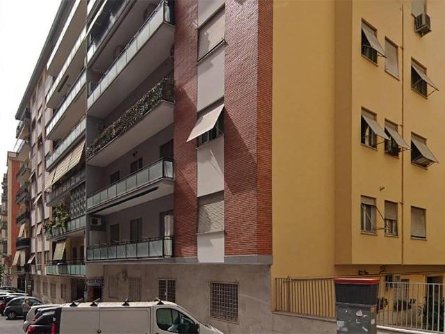 Affittasi Appartamento, Locasi Luminosa Camera con Ogni Servizio Annunci Roma, Zona Colli Albani Rif.643797