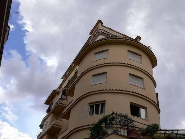 Affittasi Appartamento, Parioli monolocale arredato Annunci Roma Roma Rif.62457