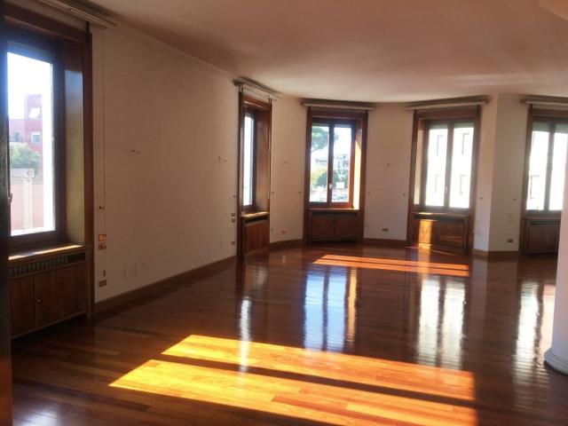 Affittasi Appartamento, Parioli Splendido appartamento luminoso ristrutturato Annunci Roma, Zona Parioli Rif.629586