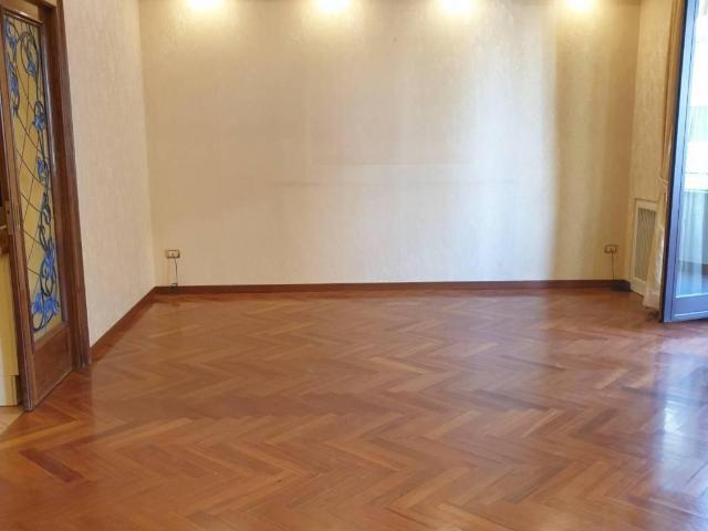Affittasi Appartamento, Parioli Viale di Villa Grazioli elegante 150 mq + terrazza Annunci Roma Roma Rif.90736