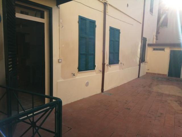 Affittasi appartamento per un single in centro Forlì