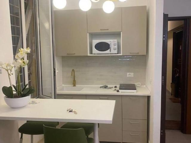 Affittasi Appartamento, PRATI AFFITTASI STANZE Annunci Roma Roma Rif.646193