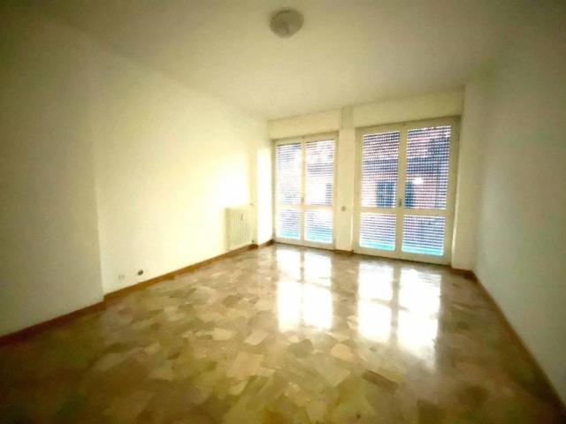 Affittasi Appartamento, Quadrilocale via dei Castani Roma Annunci Roma, Zona Centocelle Rif.63379