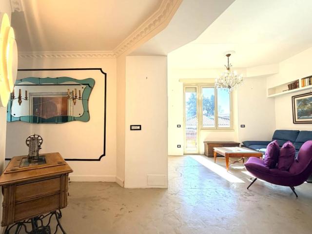 Affittasi Appartamento, QUARTO MIGLIO AFFITTASI APPARTAMENTO DI RAPPRESENTANZA Annunci Roma, Zona Quarto Miglio Rif.638256