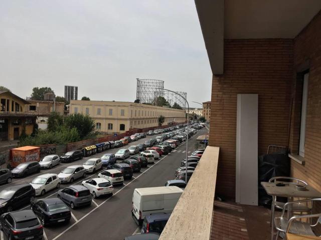 Affittasi Appartamento, Stanza singola solo donne Ostiense adiacente Piramide Annunci Roma, Zona Ostiense Rif.630204