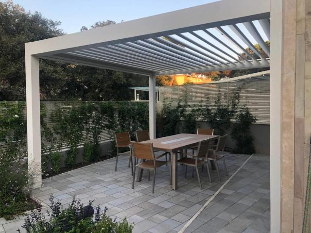 Affittasi Appartamento, STAGIONE ESTIVA DELIZIOSO APPARTAMEMTO CON GIARDINO Annunci Fiumicino, Frazione Fregene Rif.643670