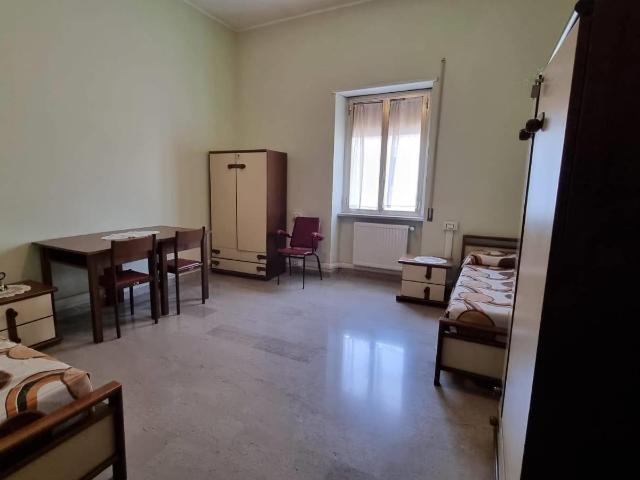 Affittasi Appartamento, TUFELLO camera singola per Studentesse/Lavoratrici Annunci Roma Roma Rif.649274