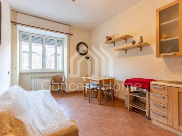 Affittasi Appartamento, TUSCOLANA LOCAZIONE BILOCALE OTTIMO STATO Annunci Roma Roma Rif.92322