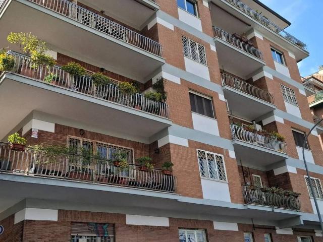 Affittasi Appartamento, Talenti via Renato Fucini Annunci Roma Roma Rif.628307