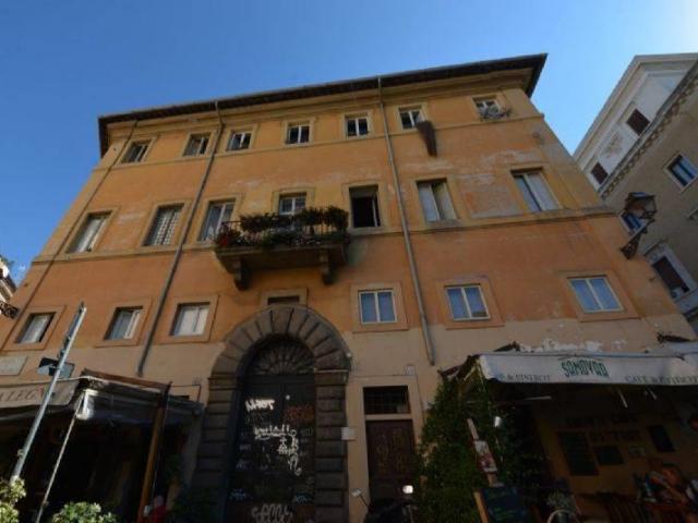 Affittasi Appartamento, Trastevere Piazza San Calisto Annunci Roma, Zona Trastevere Rif.635781
