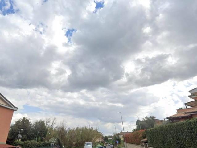 Affittasi Appartamento, TRILOCALE AMPIO IN ZONA BUFALOTTA Annunci Roma, Zona Bufalotta Rif.498951