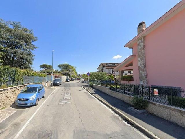 Affittasi Appartamento, Trilocale con SPESE COMPRESE / Torresina Annunci Roma Roma Rif.616324