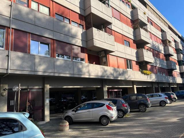Affittasi Appartamento, Trilocale ristrutturato e arredato via Montaione 41 Annunci Roma, Zona Nuovo Salario Rif.639795