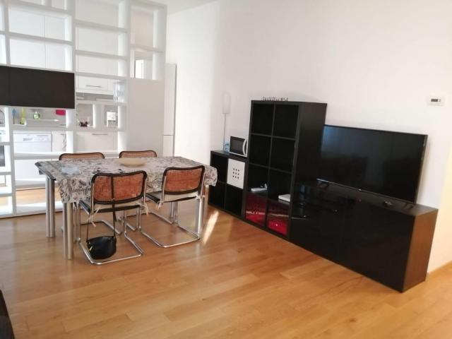 Affittasi Appartamento, VIA TOLMINO Annunci Roma Roma Rif.93248