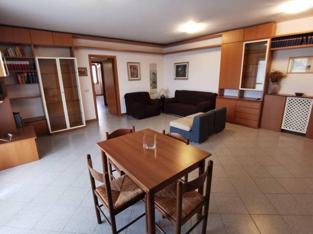 Affittasi Appartamento, VILLA BERTA Annunci Roma Roma Rif.639673