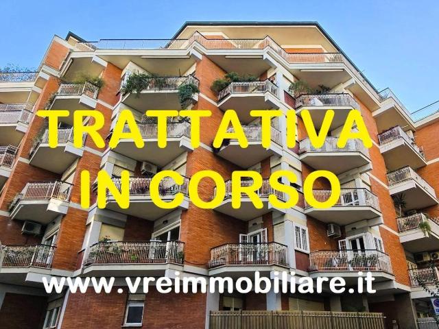 Affittasi Appartamento, VREAGENCY Ampia metratura, ampi spazi esterni. Annunci Roma Roma Rif.617301