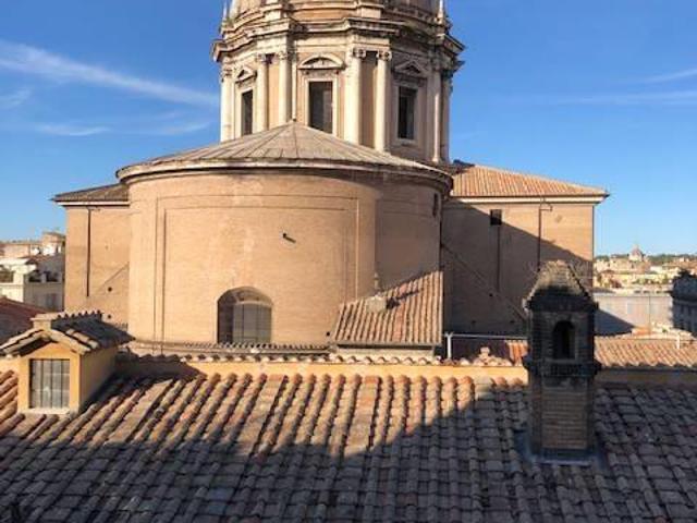 Affittasi Attico, Attico via dei Chiavari, Campo de' Fiori, Roma Annunci Roma Roma Rif.410147